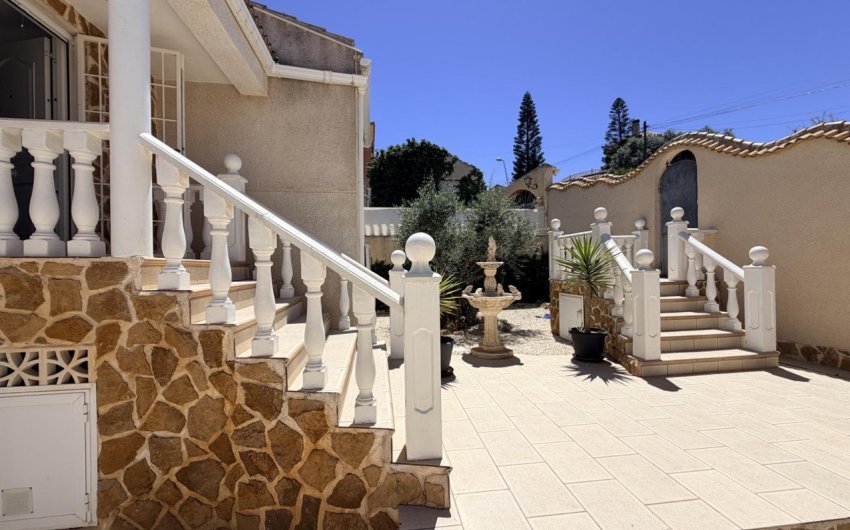 Herverkoop - Villa -
Torrevieja - Costa Blanca