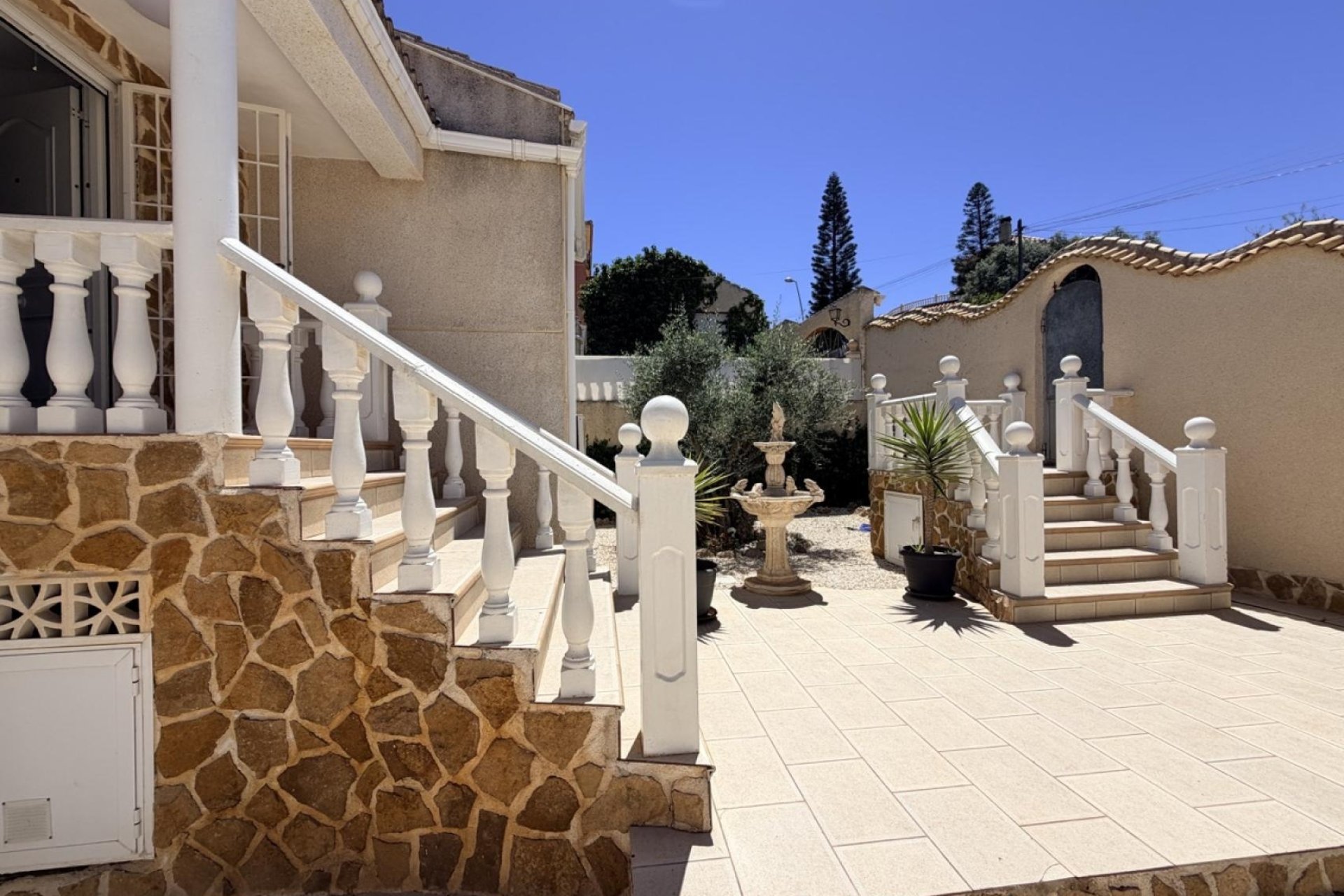 Herverkoop - Villa -
Torrevieja - Costa Blanca
