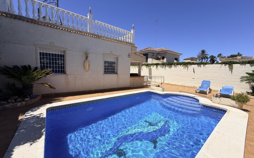 Herverkoop - Villa -
Torrevieja - Costa Blanca