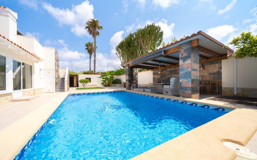 Herverkoop - Villa -
Torrevieja - Costa Blanca