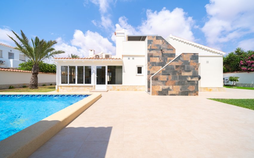 Herverkoop - Villa -
Torrevieja - Costa Blanca