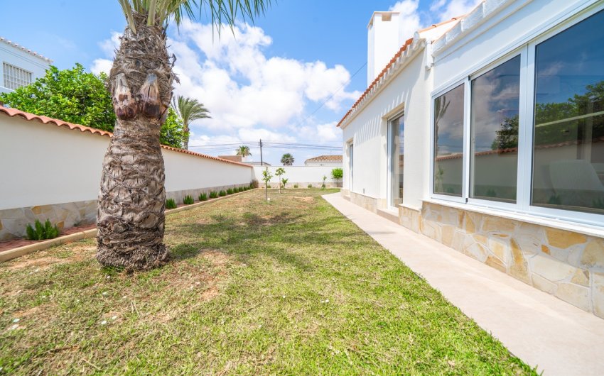 Herverkoop - Villa -
Torrevieja - Costa Blanca