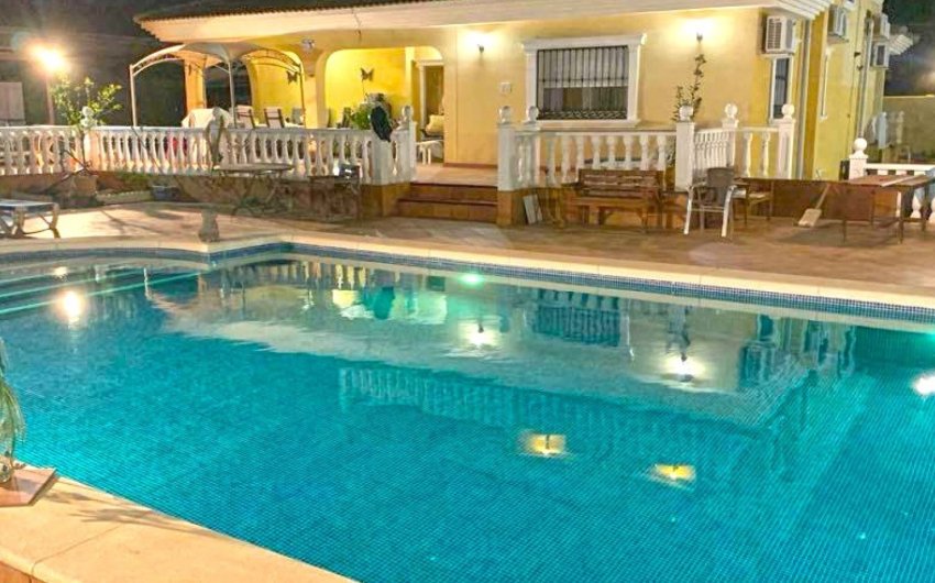Herverkoop - Villa -
Torrevieja - Costa Blanca
