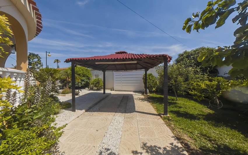Herverkoop - Villa -
Torrevieja - Costa Blanca