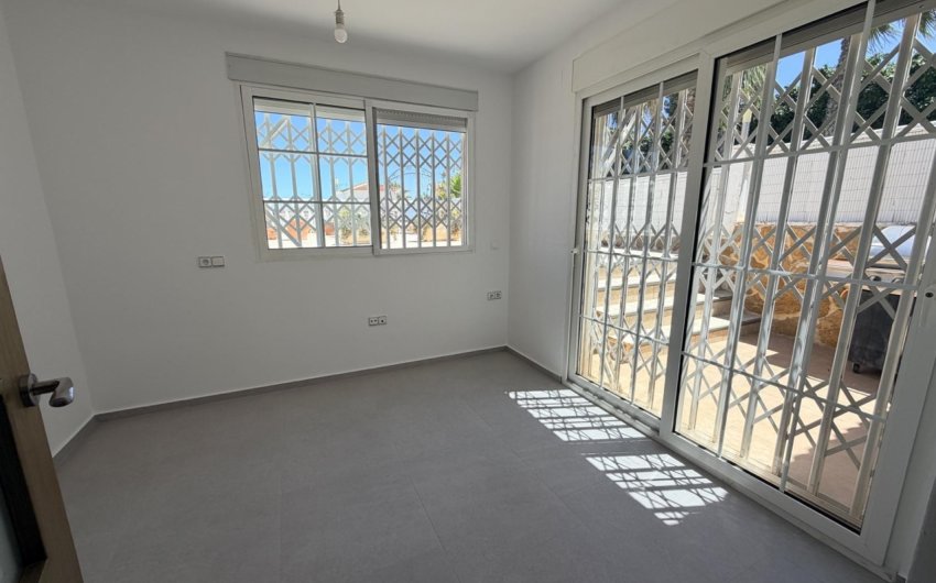 Herverkoop - Villa -
Torrevieja - Costa Blanca