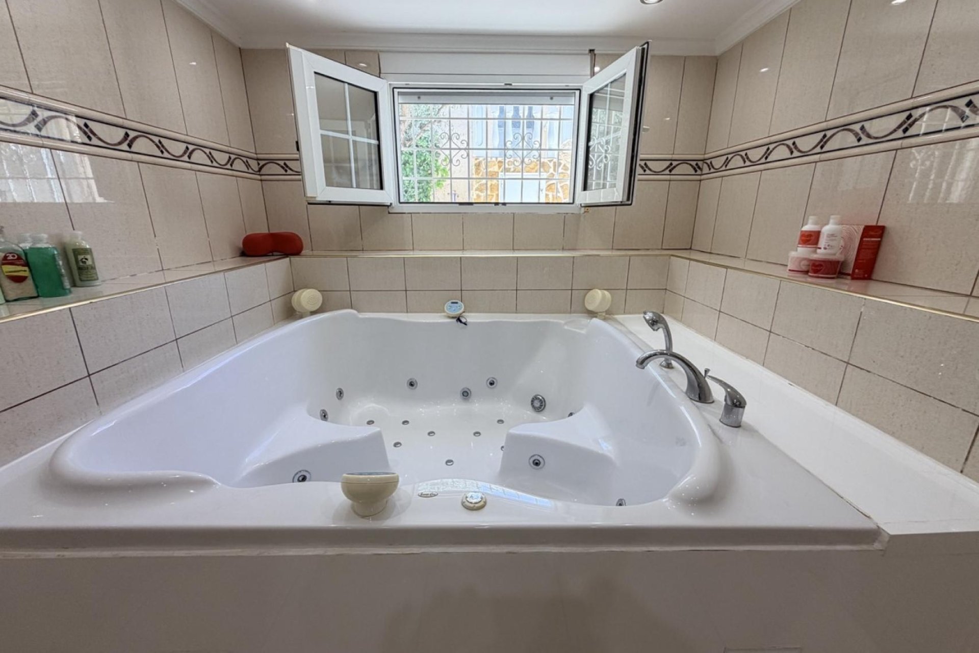 Herverkoop - Villa -
Torrevieja - Costa Blanca