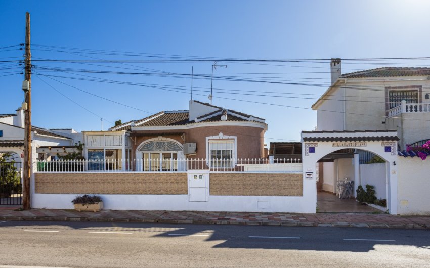 Herverkoop - Villa -
Torrevieja - Costa Blanca