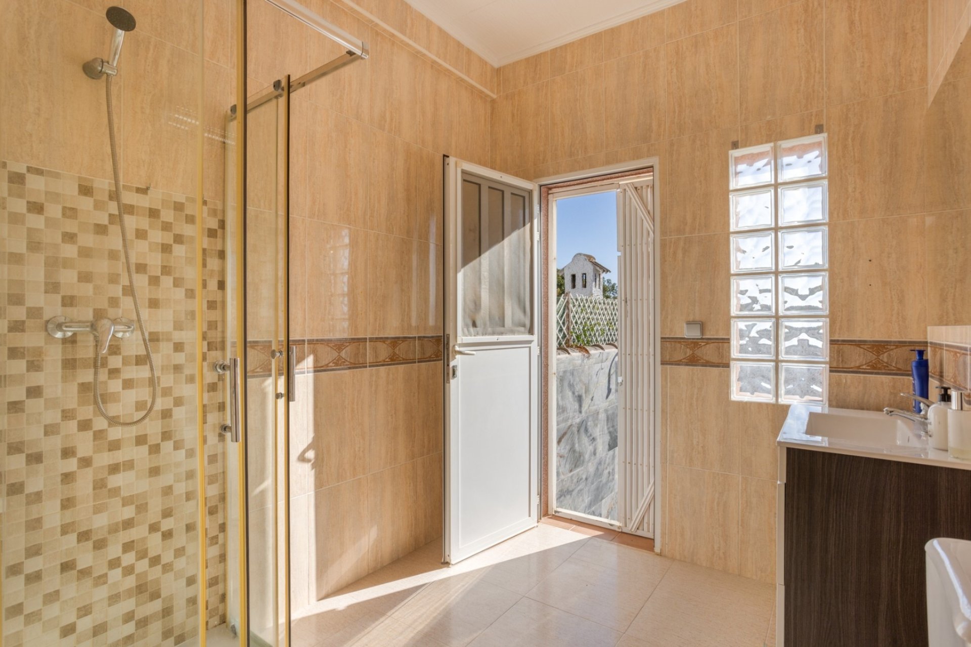 Herverkoop - Villa -
Torrevieja - Costa Blanca