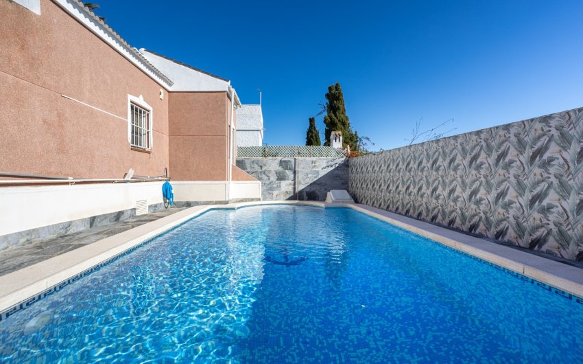 Herverkoop - Villa -
Torrevieja - Costa Blanca