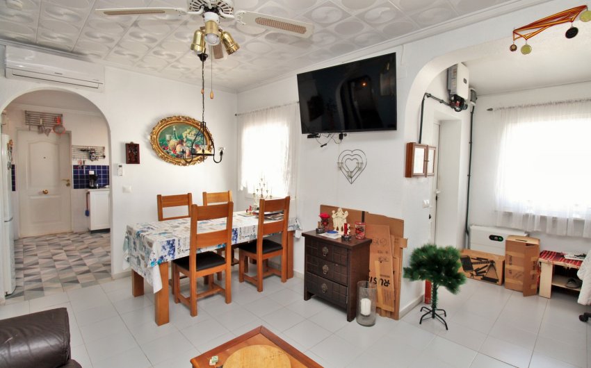 Herverkoop - Villa -
Torrevieja - El Chaparral