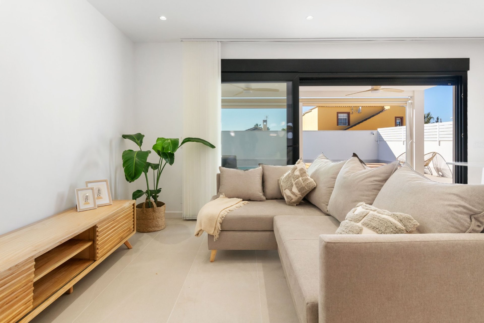 Herverkoop - Villa -
Torrevieja - El Chaparral