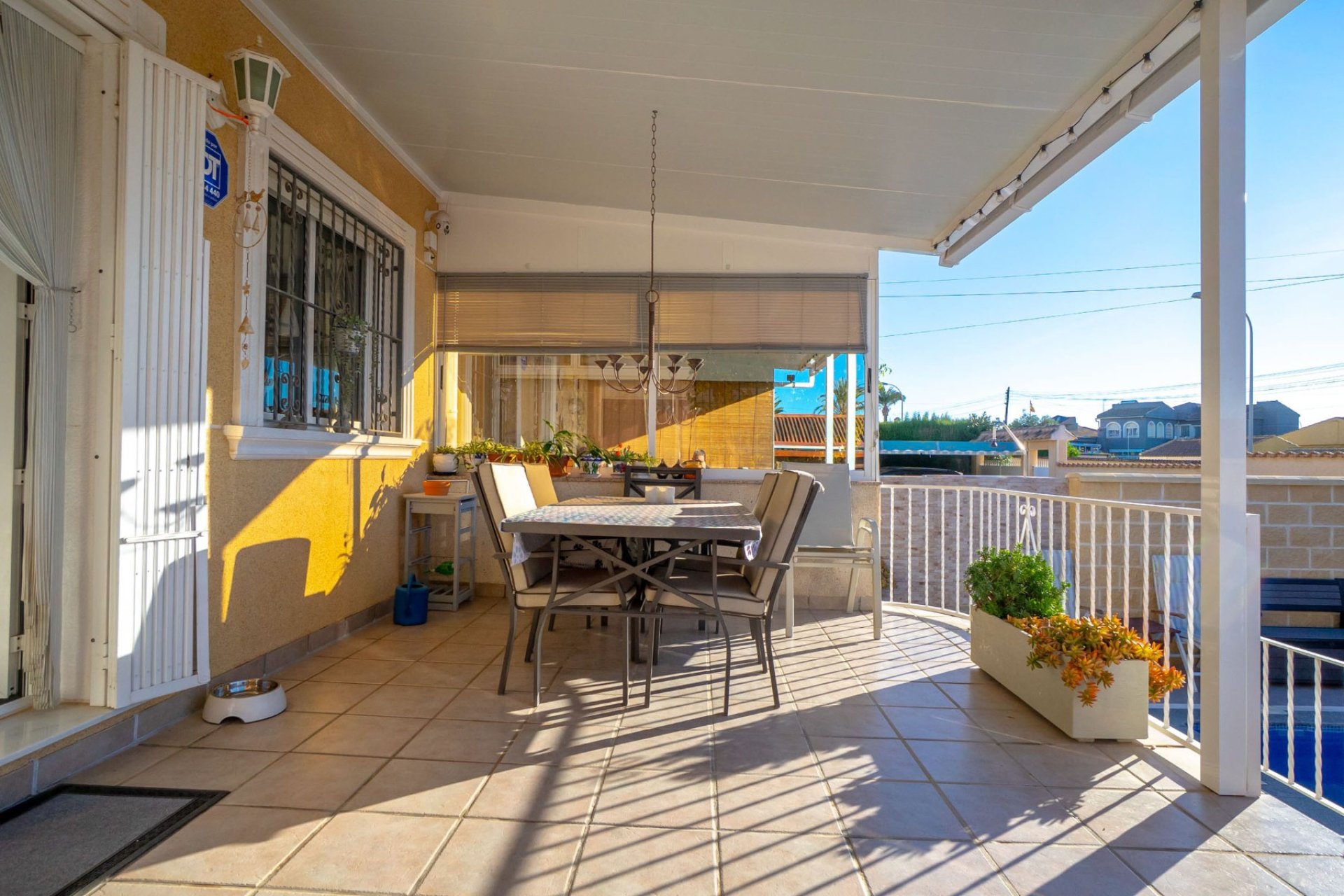 Herverkoop - Villa -
Torrevieja - El Chaparral