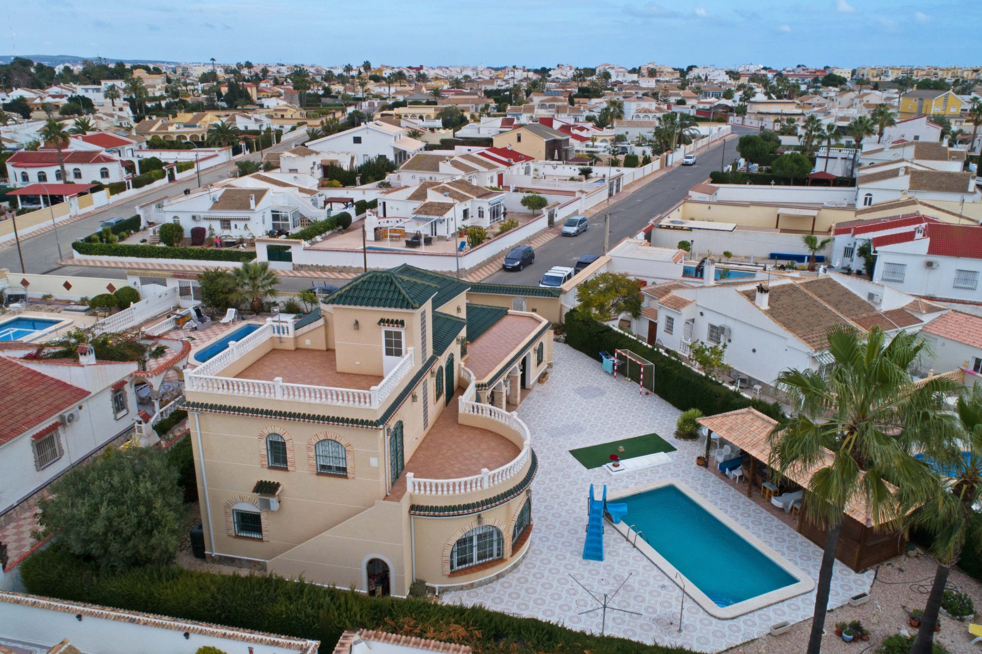 Herverkoop - Villa -
Torrevieja - El Chaparral