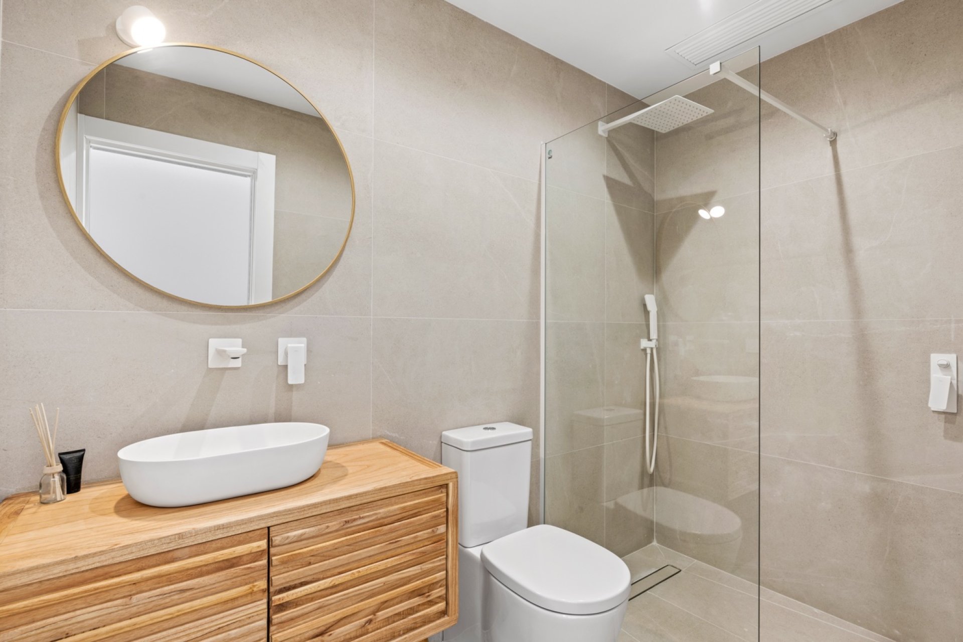 Herverkoop - Villa -
Torrevieja - El Chaparral