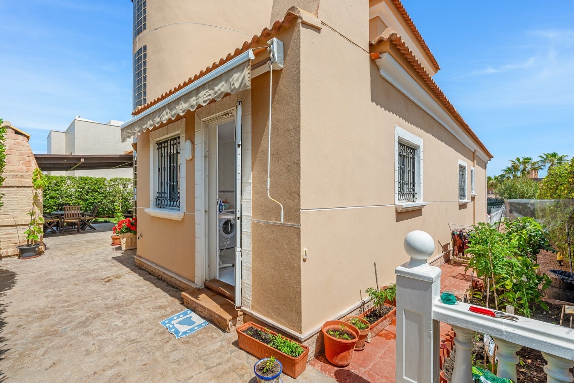 Herverkoop - Villa -
Torrevieja - La Mata