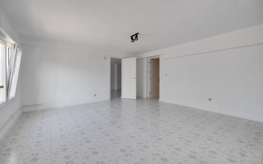 Herverkoop - Villa -
Torrevieja - La Siesta - El Salado - Torreta