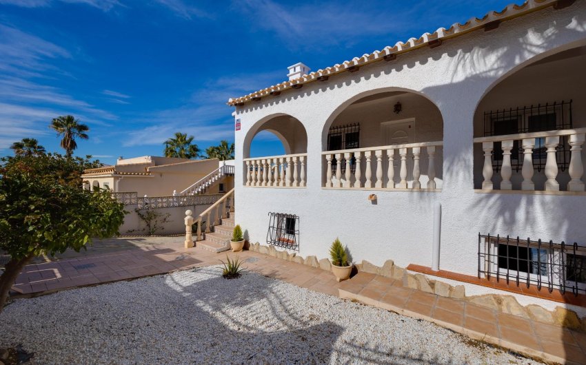 Herverkoop - Villa -
Torrevieja - La Siesta - El Salado - Torreta