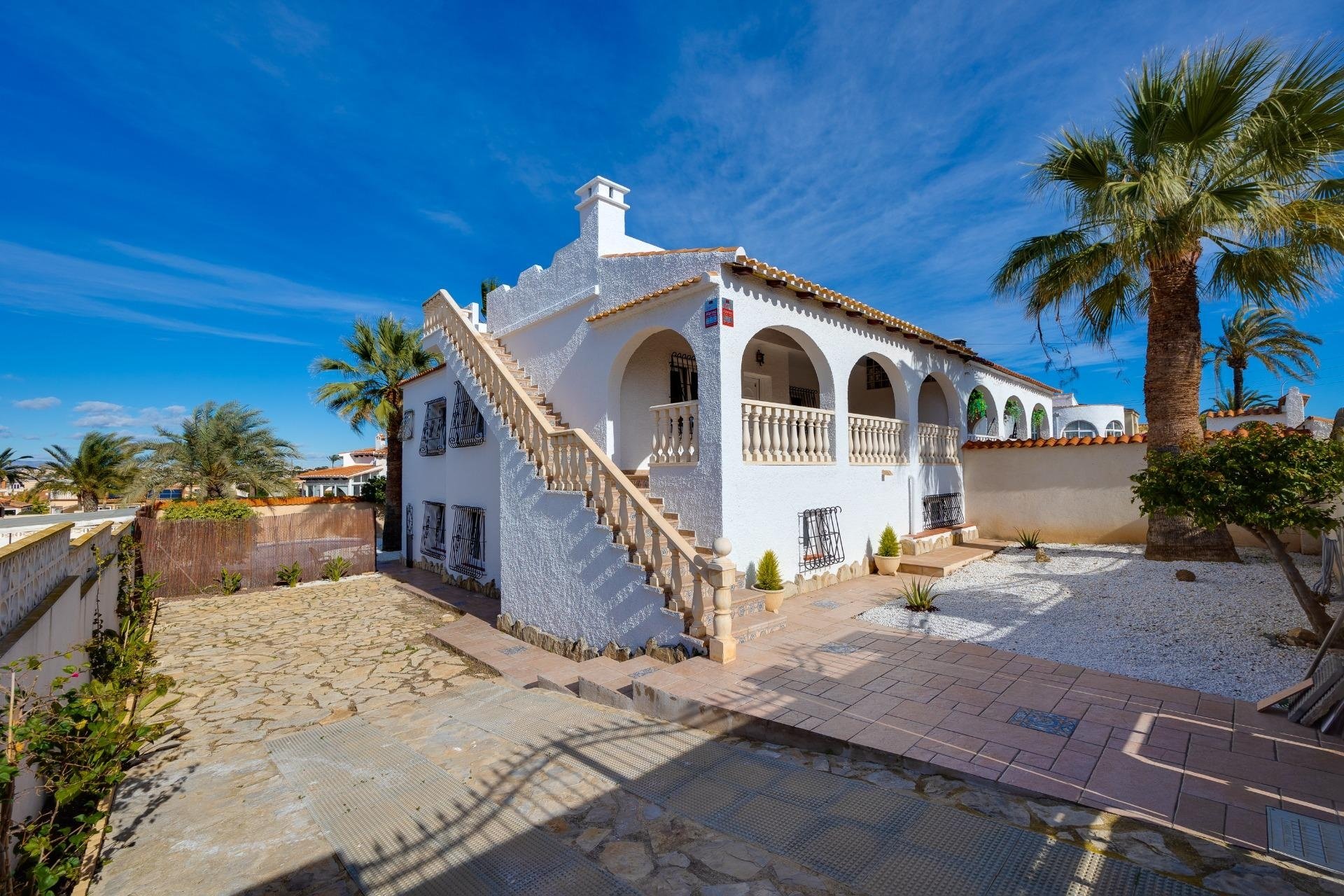 Herverkoop - Villa -
Torrevieja - La Siesta - El Salado - Torreta