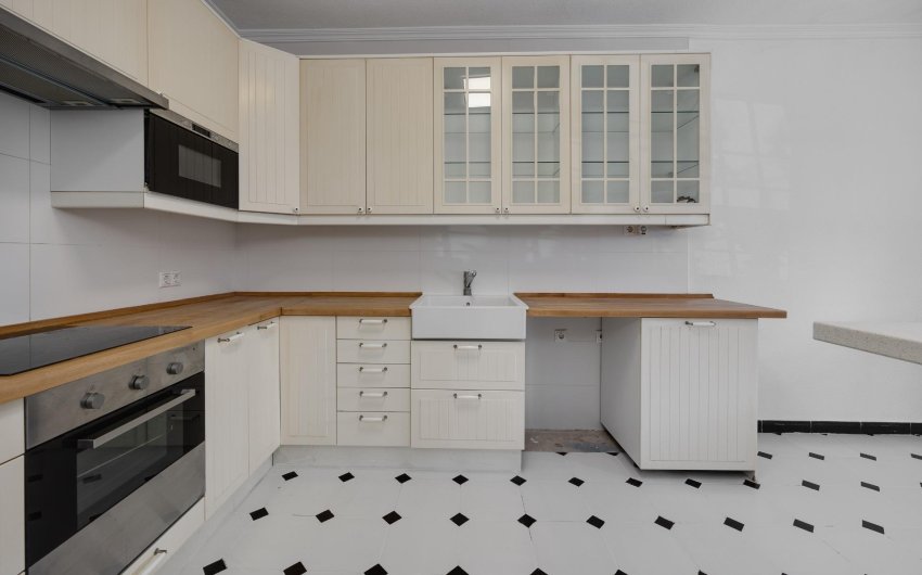 Herverkoop - Villa -
Torrevieja - La Siesta - El Salado - Torreta