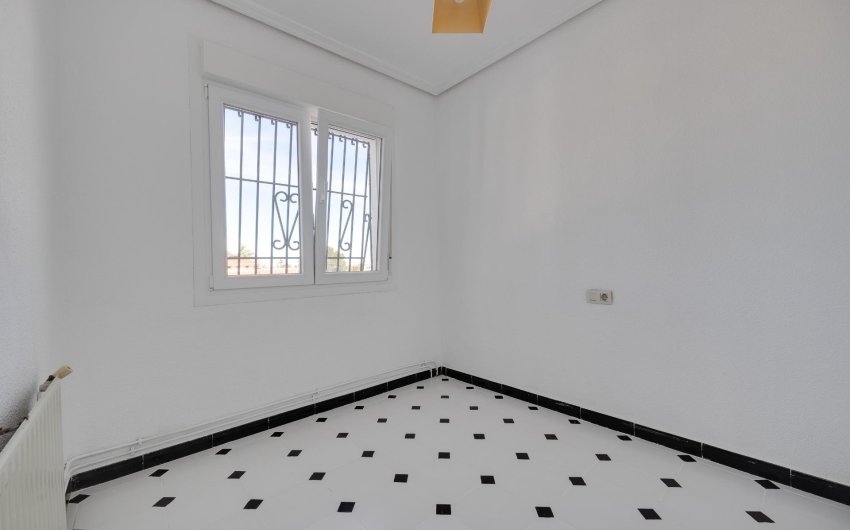 Herverkoop - Villa -
Torrevieja - La Siesta - El Salado - Torreta