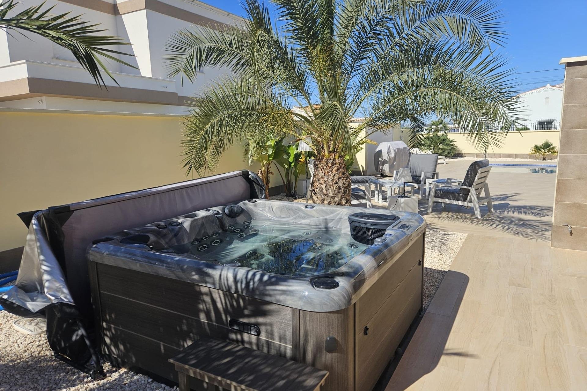 Herverkoop - Villa -
Torrevieja - La Siesta - El Salado - Torreta
