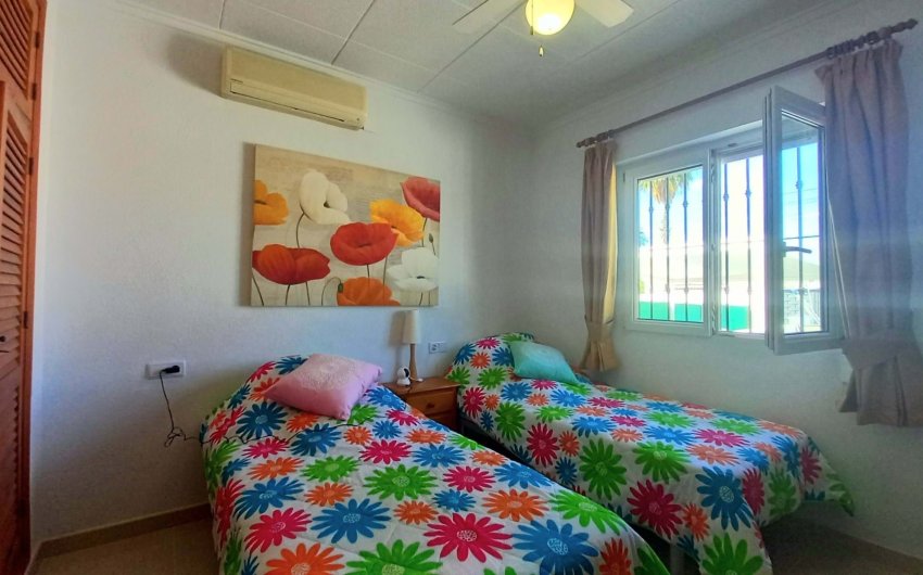 Herverkoop - Villa -
Torrevieja - La Siesta