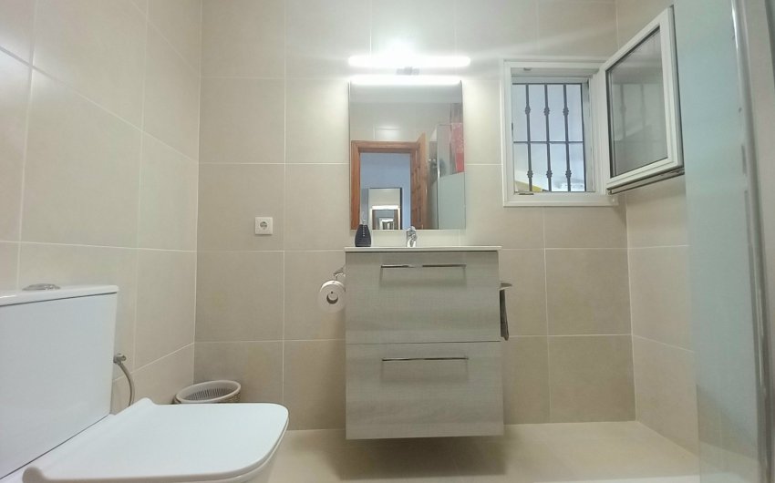 Herverkoop - Villa -
Torrevieja - La Siesta