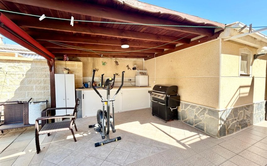 Herverkoop - Villa -
Torrevieja - La Siesta