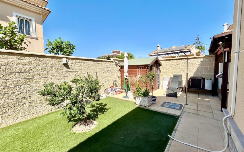 Herverkoop - Villa -
Torrevieja - La Siesta