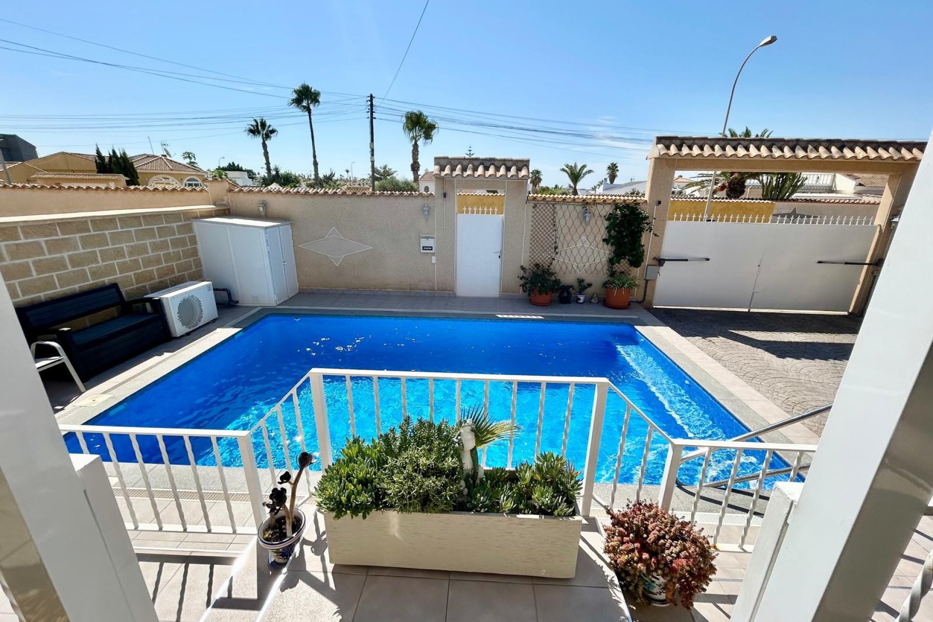 Herverkoop - Villa -
Torrevieja - La Siesta