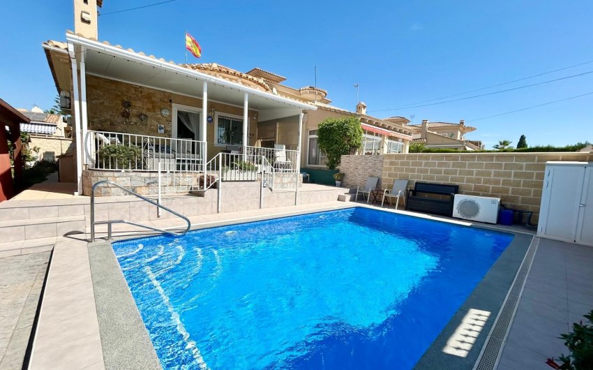 Herverkoop - Villa -
Torrevieja - La Siesta