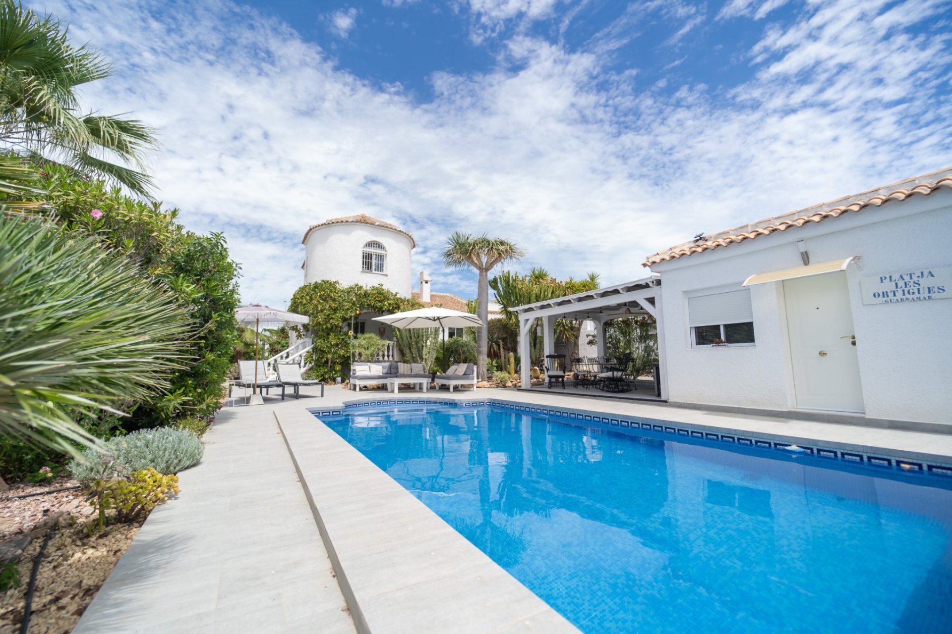 Herverkoop - Villa -
Torrevieja - La Siesta