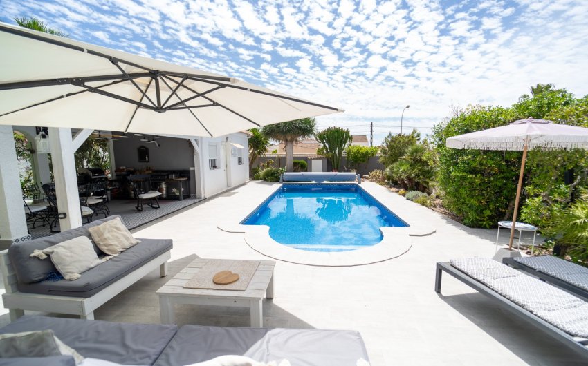 Herverkoop - Villa -
Torrevieja - La Siesta