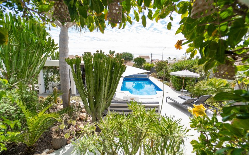 Herverkoop - Villa -
Torrevieja - La Siesta