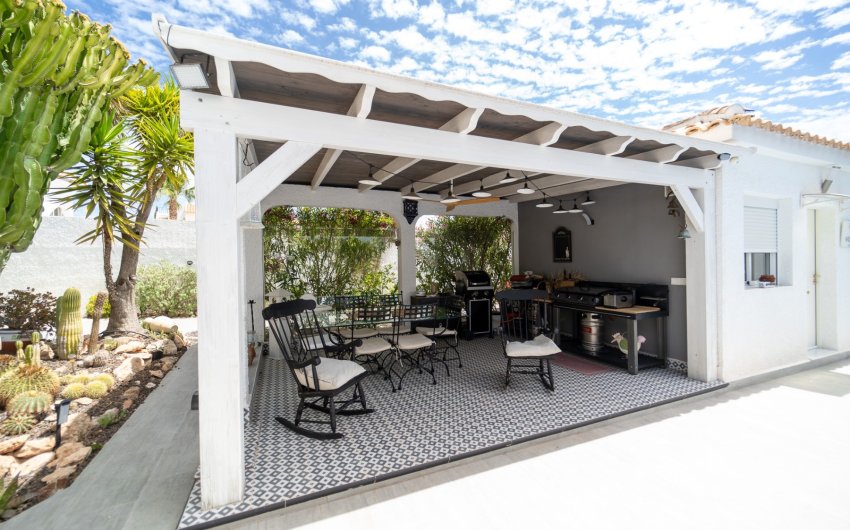 Herverkoop - Villa -
Torrevieja - La Siesta