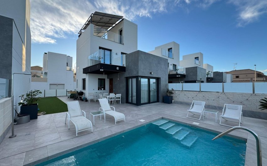Herverkoop - Villa -
Torrevieja - Los Balcones - Los Altos del Edén