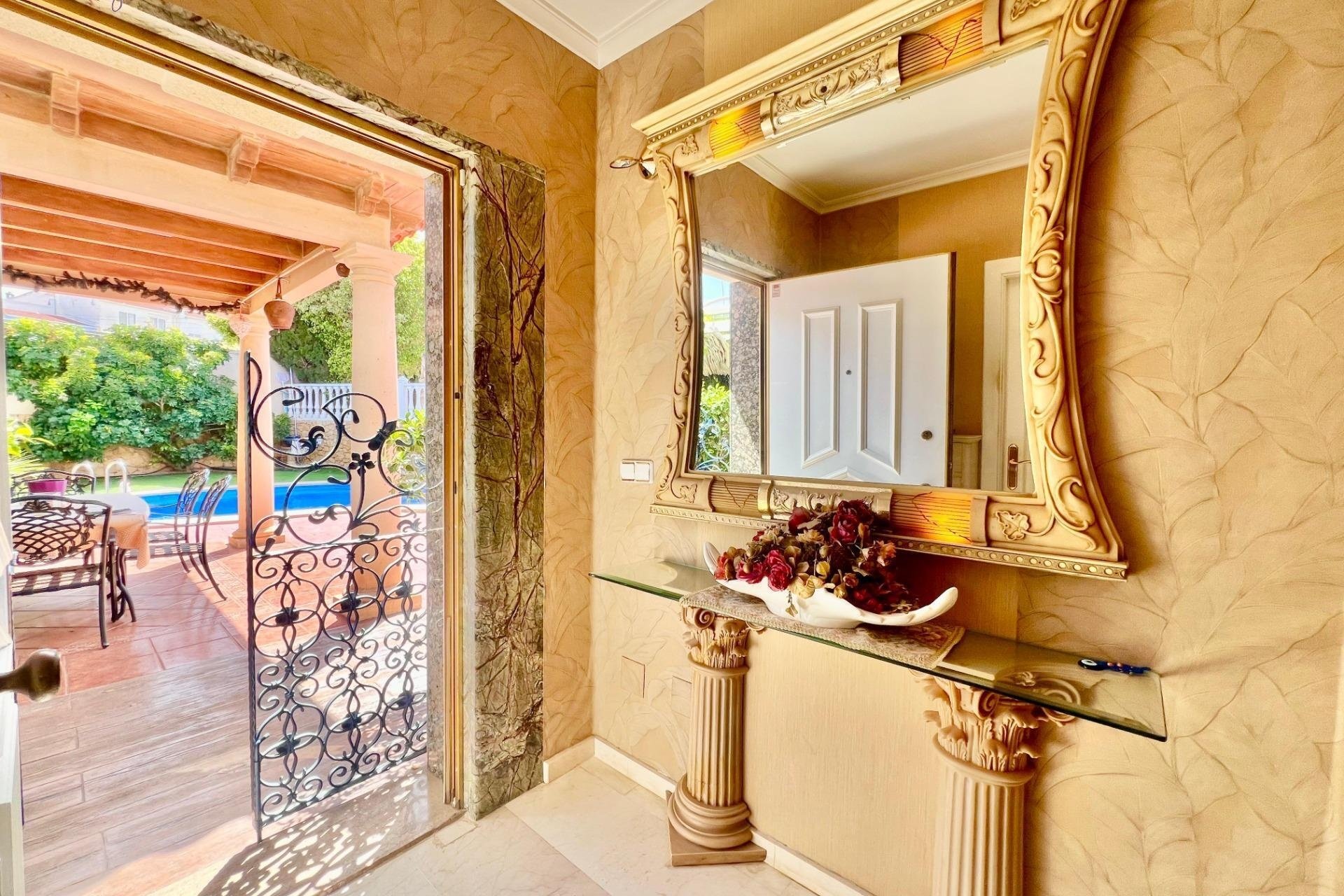Herverkoop - Villa -
Torrevieja - Los Balcones - Los Altos del Edén