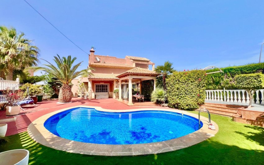 Herverkoop - Villa -
Torrevieja - Los Balcones - Los Altos del Edén