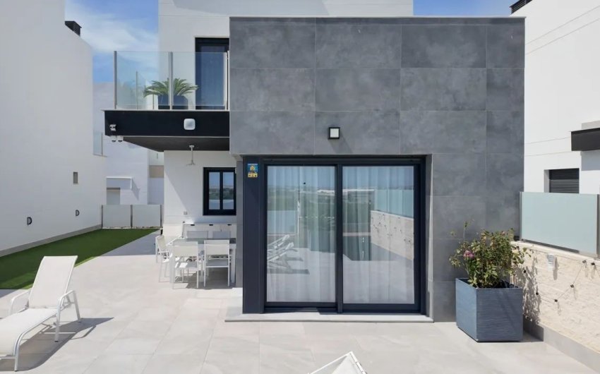 Herverkoop - Villa -
Torrevieja - Los Balcones