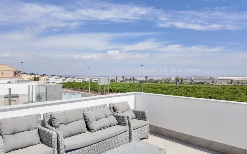 Herverkoop - Villa -
Torrevieja - Los Balcones