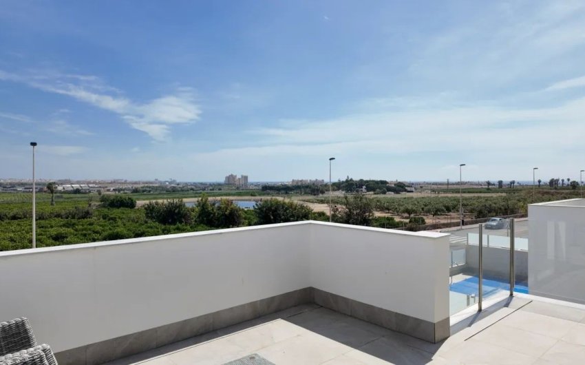 Herverkoop - Villa -
Torrevieja - Los Balcones