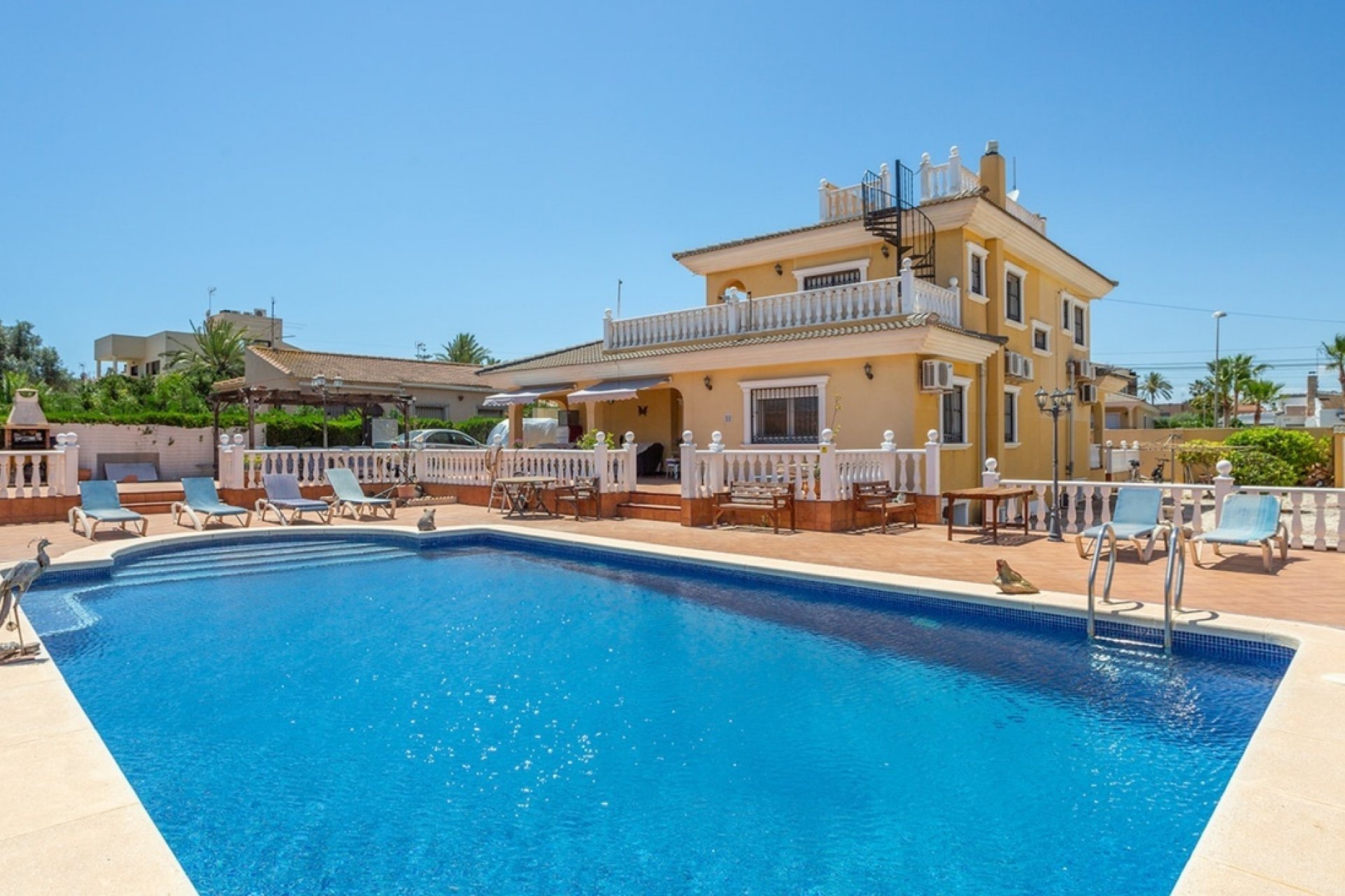 Herverkoop - Villa -
Torrevieja - Los Balcones