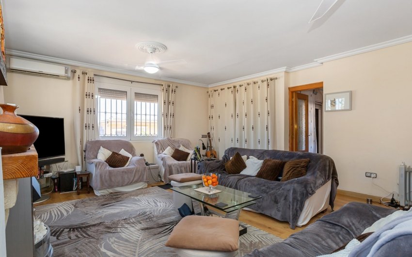 Herverkoop - Villa -
Torrevieja - Los Balcones