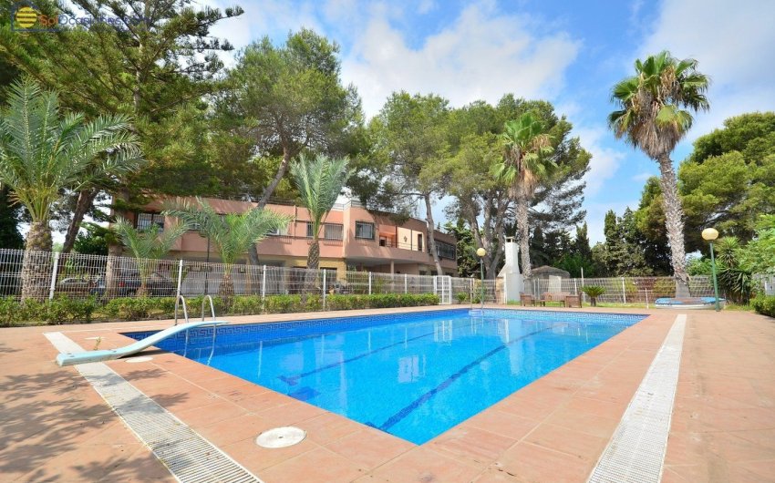 Herverkoop - Villa -
Torrevieja - Los Balcones
