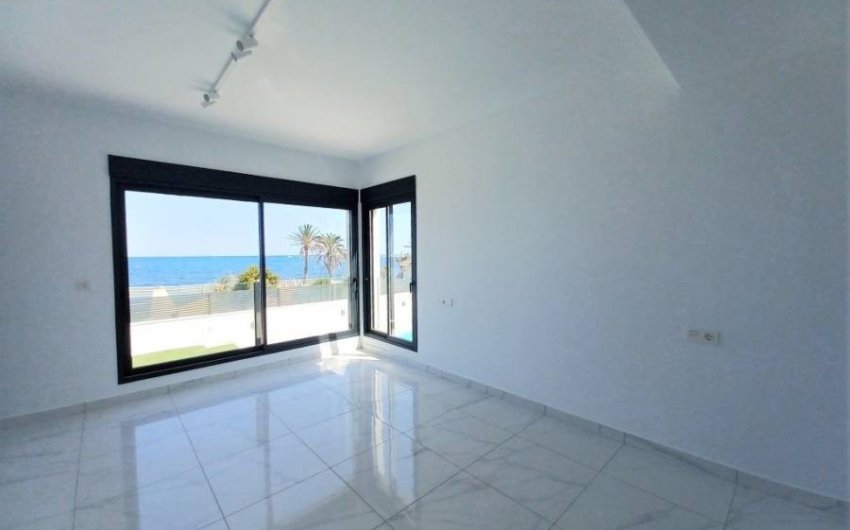 Herverkoop - Villa -
Torrevieja - Los Balcones