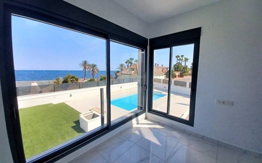 Herverkoop - Villa -
Torrevieja - Los Balcones