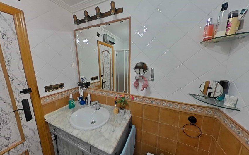 Herverkoop - Villa -
Torrevieja - Los Balcones