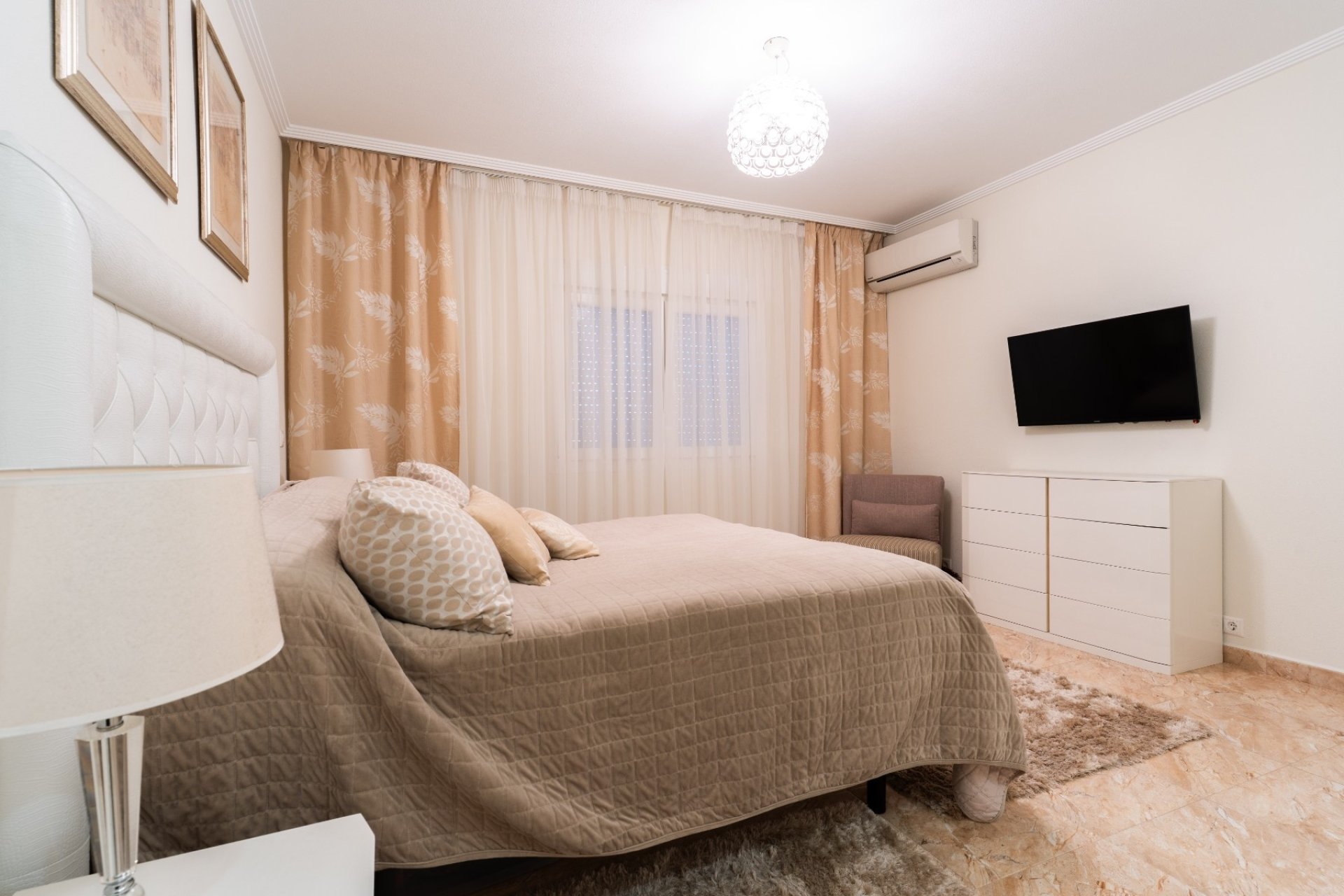 Herverkoop - Villa -
Torrevieja - Los Balcones