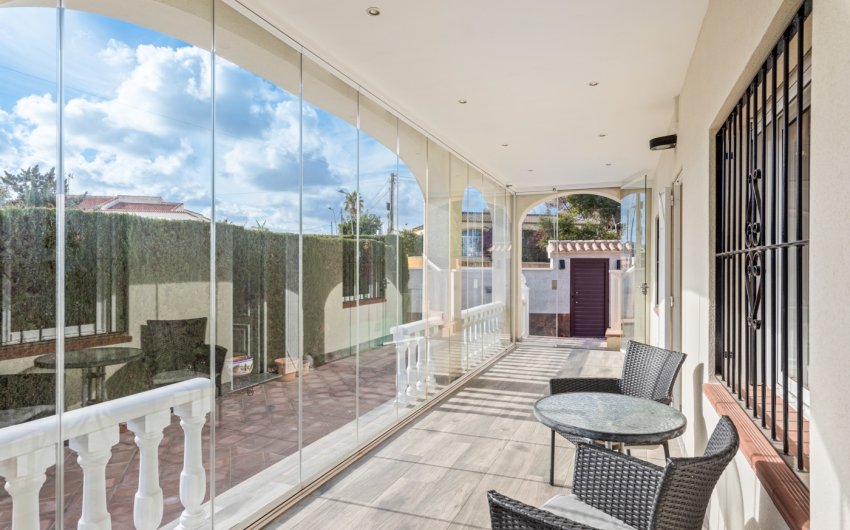 Herverkoop - Villa -
Torrevieja - Los Balcones