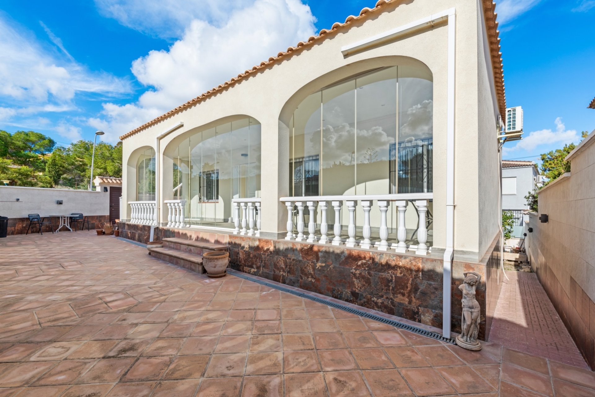 Herverkoop - Villa -
Torrevieja - Los Balcones